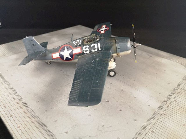 Jagdflugzeug Grumman FM-1 Wildcat (1/48)