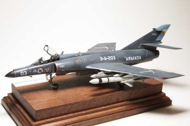 Marinekampfflugzeug Dassault Super Étendard (1/48)