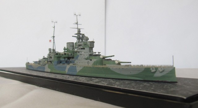 Schlachtschiff HMS Queen Elizabeth (1/700)