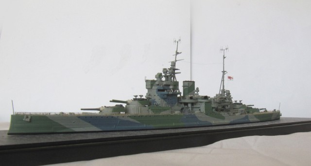 Schlachtschiff HMS Queen Elizabeth (1/700)