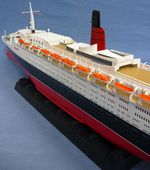 RMS Queen Elizabeth 2 in 1/450 von Steffen Franke