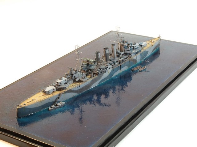 Schwerer Kreuzer HMS Sussex (1/700)