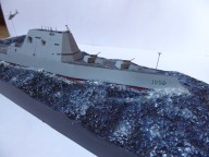 Lenkwaffenzerstörer USS Zumwalt (1/700)