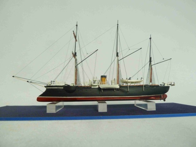 Kanonenboot Koreetz (1/350)