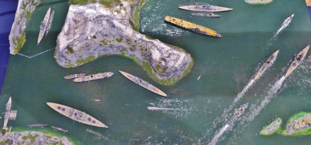 fiktives Treffen deutscher Flotte in norwegischen Fjord