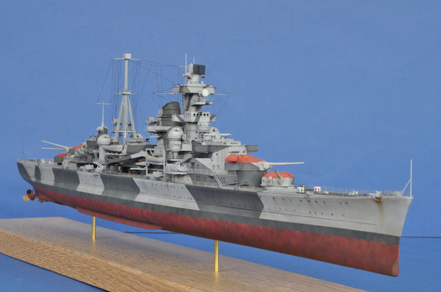 Schwerer Kreuzer Admiral Hipper (1/350)