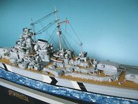 Schlachtschiff Bismarck 1/350 von Willy Menzel