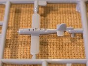 Aoshima: Takao 1/350, Bordflugzeug Alf zum Vergleich